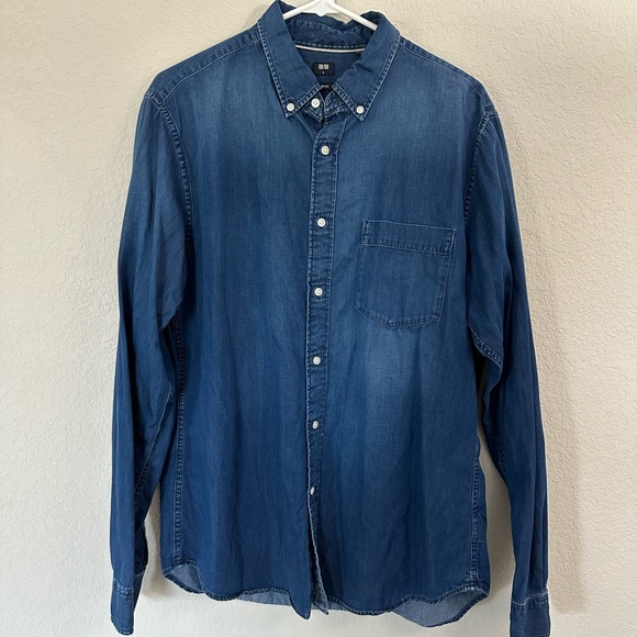 Uniqlo Slim Fit Denim Shirt - Picture 1 of 3